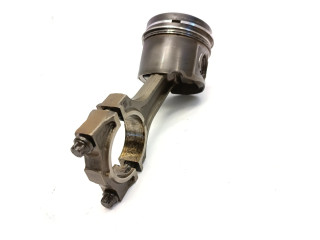 Píst    BMW 3 E46  pro naftový motor 2.0 m47 