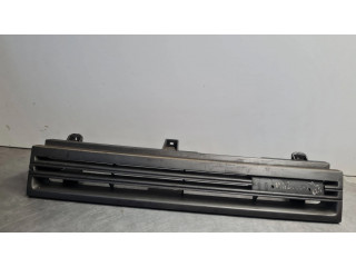 Передняя решётка Mazda 626 1988-1991 года GN5150711      