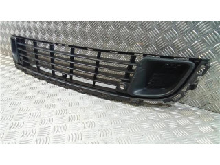 Передняя решётка Citroen C5 2008-2016 года 9681052677, 2001586      