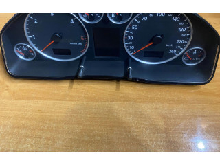 Přístrojová deska  Audi A6 S6 C5 4B 2001 110080128001, CE068200  