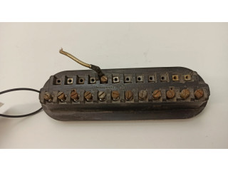 Блок предохранителей 0005458701   Mercedes-Benz COMPAKT W115    