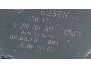 Моторчик заднего дворника MN105052, 0390201802    Mitsubishi Colt
