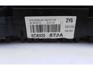Přístrojová deska  Volkswagen Jetta VI 2013 5C6920872A, E2-A1-3-2  