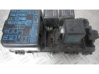 Блок предохранителей  mr228760, 232300-6072   Mitsubishi Colt    