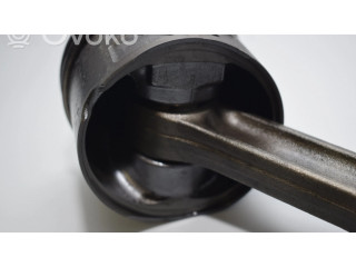 Píst    BMW 5 E39  pro naftový motor 2.9 M57 D30 (306D1) 