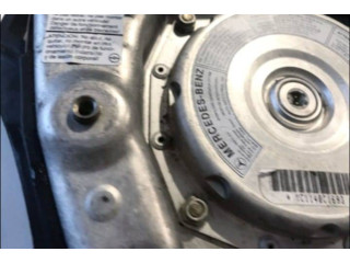 Подушка безопасности водителя YC1140C1693   Mercedes-Benz E W124