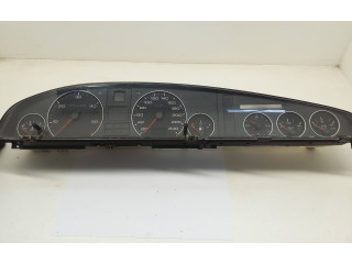 Přístrojová deska  Audi A6 S6 C4 4A 1995 88311219  