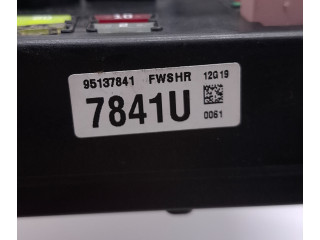 Řídící jednotka 95194763, 25189813   Opel Antara 2012