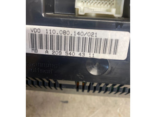 Přístrojová deska  Mercedes-Benz CLK A209 C209 2004 A2095404311, 110080140  