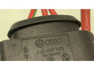 Блок предохранителей  1J0937773   Audi A3 S3 8L    