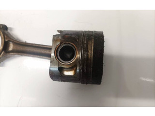 Píst    Audi A6 S6 C5 4B     