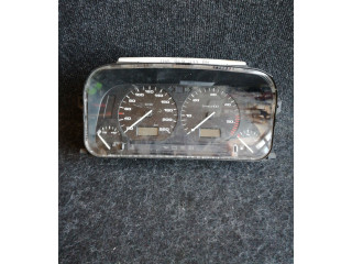 Панель приборов 88311188   Volkswagen Golf III       