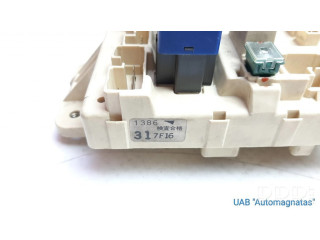 Блок предохранителей 8264120190, M7252   Toyota RAV 4 (XA10)    
