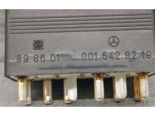   Pojistková skříňka 0015428219   Mercedes-Benz C W202 1994