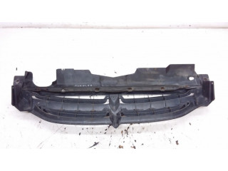 Передняя решётка Chrysler Voyager 1996-2001 года 04576955      