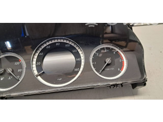 Přístrojová deska  Mercedes-Benz C W204 2011 A2049002605  