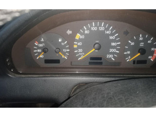 Панель приборов    Mercedes-Benz C W202       