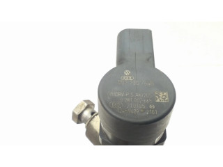 Vstřikovací lišta F00R001823, 059130090J   Audi A4 S4 B7 8E 8H  pro naftový motor 2.7  