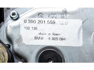 Моторчик заднего дворника 0390201559    BMW 3 E46