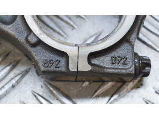 Píst    BMW 5 E39  pro naftový motor 2.5 M57 D25 (256D1) 