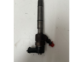 Vstřikovač 0445110223, 338002A110   KIA Cerato  pro naftový motor 1.5  
