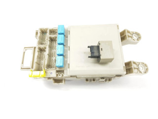   Pojistková skříňka 8273060080, 8273060080   Toyota Land Cruiser (J120) 2005
