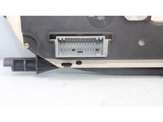 Přístrojová deska  Renault Kangoo I  P8200176652  