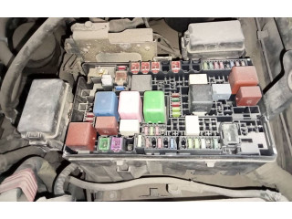 Pojistková skříňka Řídící jednotka BSM    Toyota Land Cruiser (J100) 2004