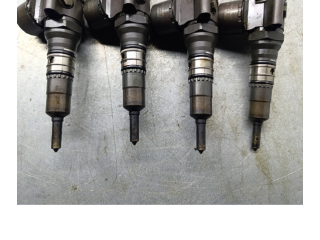 Комплект форсунок 03G130073G, 03G130073GX    Mitsubishi Grandis   