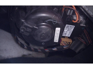 Вентилятор печки 3C1820015L   Volkswagen Tiguan