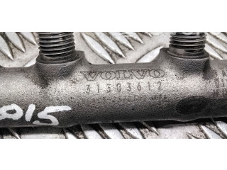 Vstřikovací lišta 31303612   Volvo V70    D4204T5 