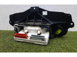 Дисплей    P8200028364   Renault Megane II
