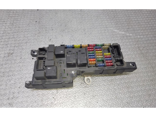   Pojistková skříňka 8678449, 518829015   Volvo S80 2004