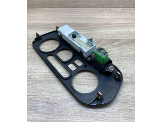 Дисплей    MR189269, 29080   Mitsubishi Colt