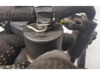 Vstřikovač 0445110256, 338002A400   KIA Ceed     