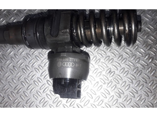 Форсунка 038130073BP    Skoda Roomster (5J)   