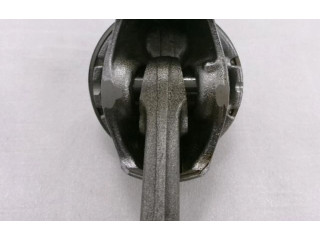 Píst 9807260380   Peugeot 208     