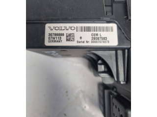   Pojistková skříňka 30786889, 07W113   Volvo XC70 2006