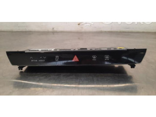 Vstřikovací lišta 4K0925301B   Audi RS6 C8     