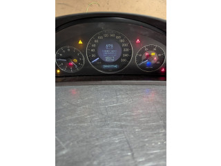 Přístrojová deska  Mercedes-Benz CLK A209 C209 2003 A2095403511, 110080251005  