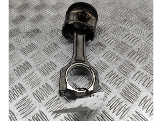  Поршень B47 D20 A 8519401, 8473777  BMW 4 F32 F33  