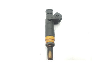 Vstřikovač 13537506924, 7506924   BMW 1 E81 E87  pro benzínový motor 4.4  
