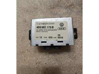 Блок управления сигнализации 4D0951173B, 960440   Audi A8 S8 D2 4D    