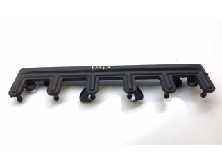 Vstřikovací lišta 1440318, K3257   BMW 5 E39  pro benzínový motor 2.5  