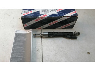 Vstřikovač 13647599876, 10213541   BMW M5  pro benzínový motor 4.4  