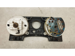 Панель приборов 8310090902, 69801420   Toyota Land Cruiser (FJ60)       