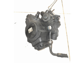 Масляный насос   28318240, 0604270GGR  Opel Antara 