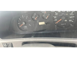 Přístrojová deska  Ford Maverick 1996   