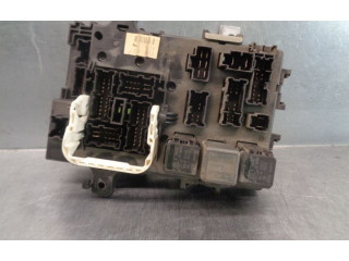 Pojistková skříňka Řídící jednotka BSM 285519F912, 243805J000   Nissan Primera 2001