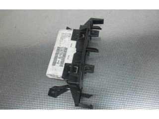 Дисплей    8200350498   Renault Megane II